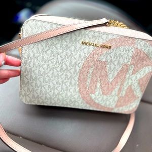 Michael Kors crossbody